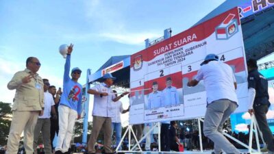 Orasi Politik ASR di Lapangan Benua-benua: Jangan Salah Pilih Gubernur